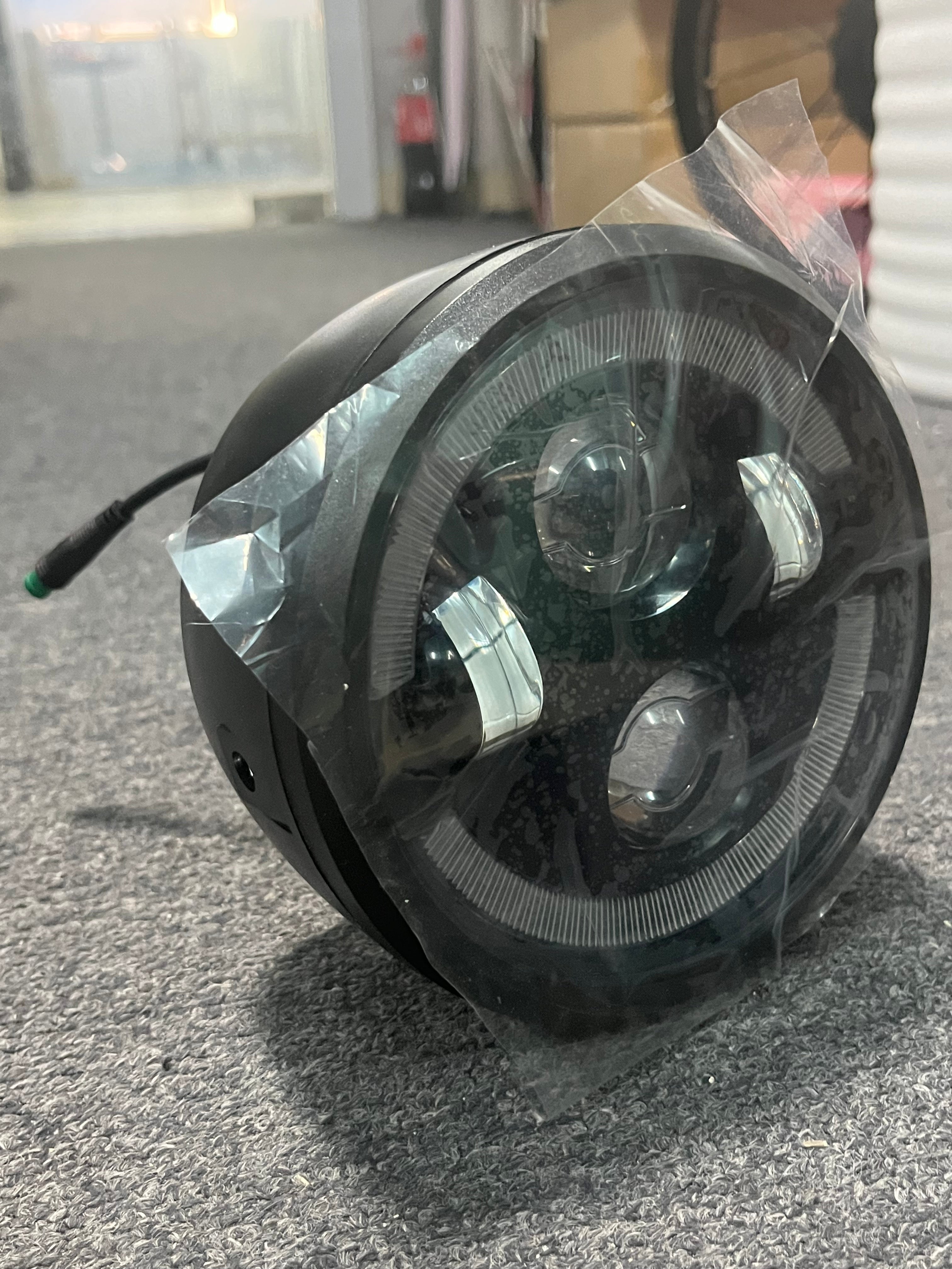 BG10 headlight